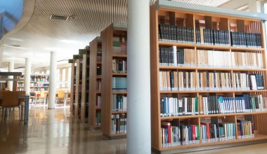 Entérate del funcionamiento y recursos que puedes obtener en las Bibliotecas del Campus Peñalolén