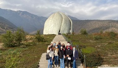 Estudiantes de Intercambio visitaron el Templo Bahá’í