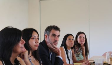 Encuentro entre Estudiantes con Beca Total y Beca Peñalolén y Autoridades de la UAI Promueve Reflexión y Participación Activa